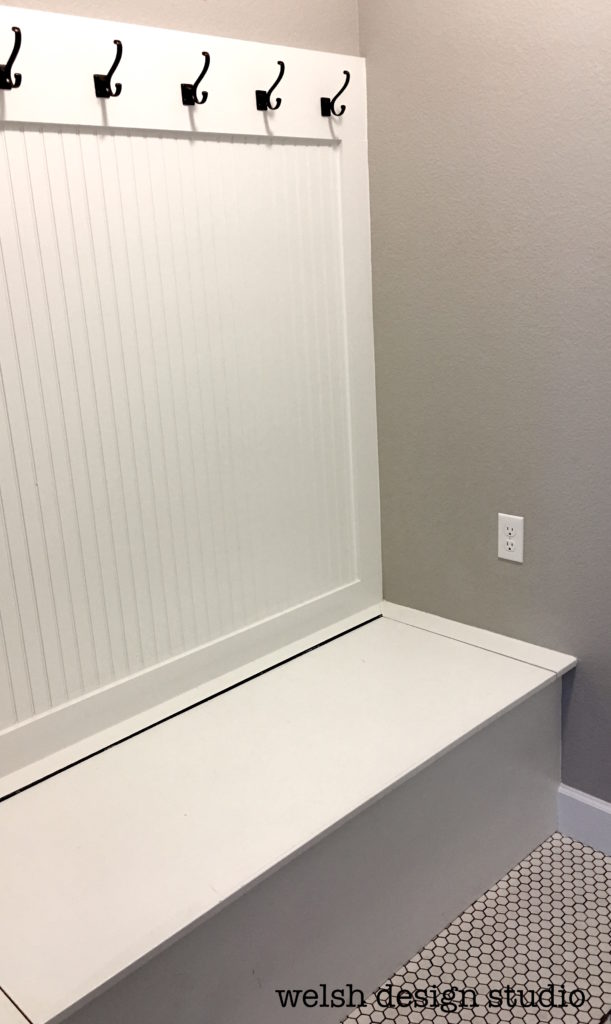 mudroom hinged bench