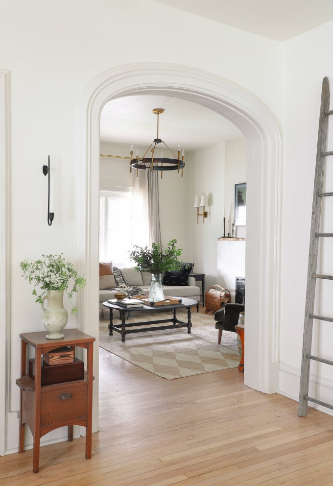 BEHR swiss coffee walls with BEHR cotton knit trim