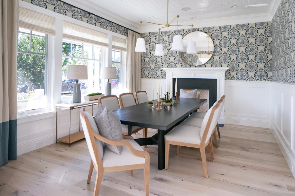 wallpaper dining room with wainscoting