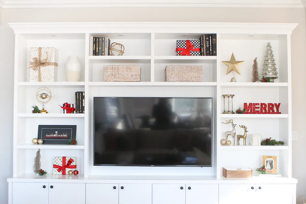 holiday decorating tips for bookshelves