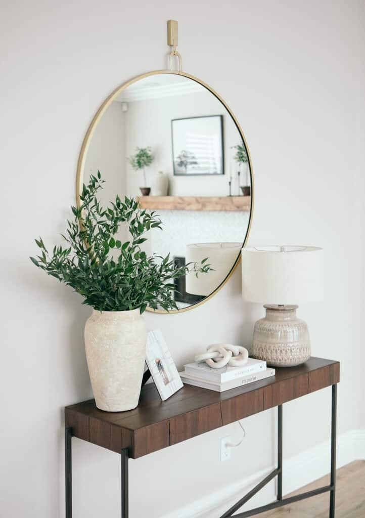 console table decorating