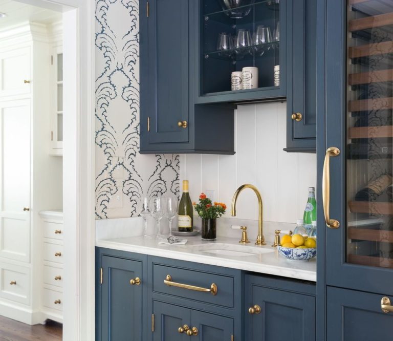 navy blue kitchen cabinets