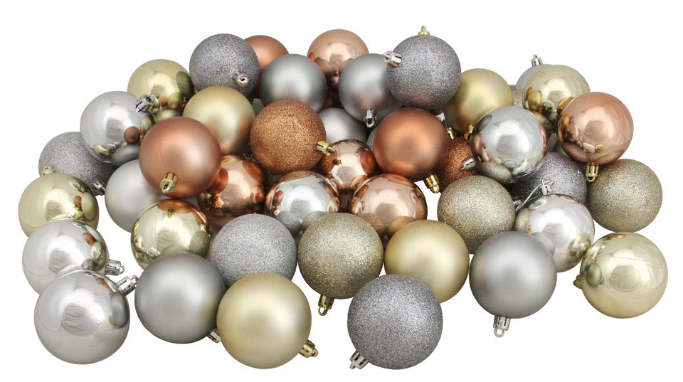 holiday decorating tips use mixed metallics