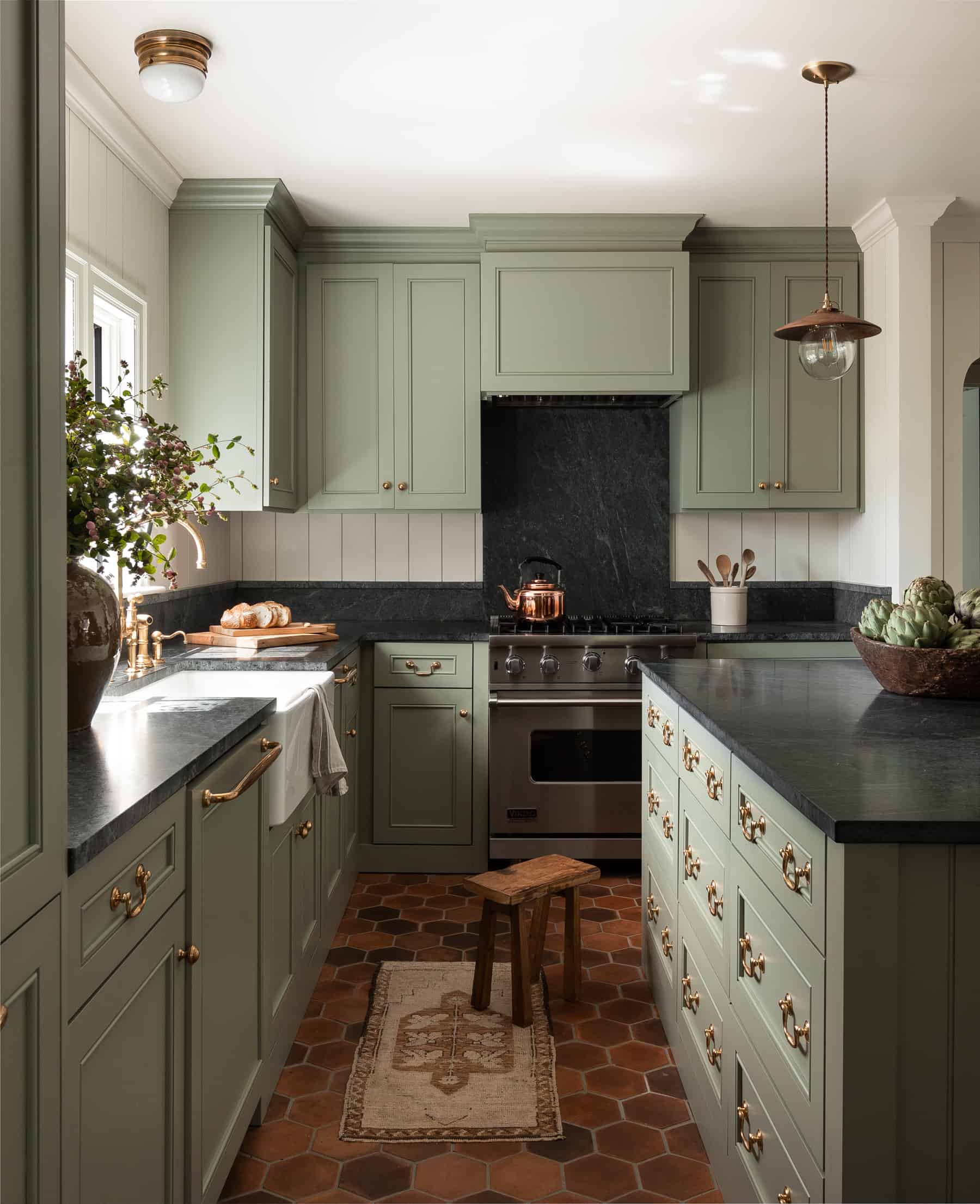 benjamin moore oil cloth kitchen cabinets sage green paint colors