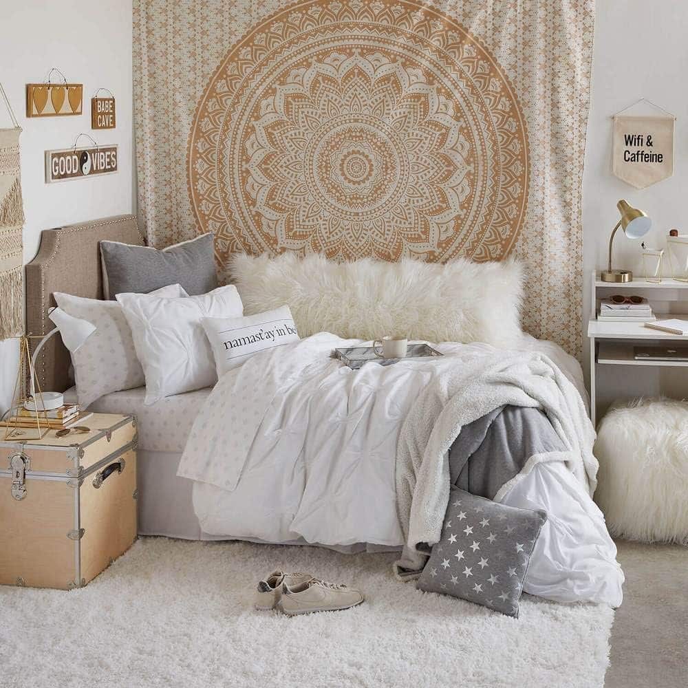 dorm room tapestry decorating ideas